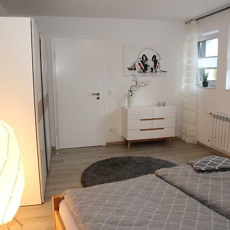 Neue Und Moderne Ferienwohnung Мильгейм-на-Руре Экстерьер фото