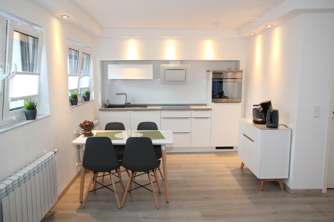 Neue Und Moderne Ferienwohnung Мильгейм-на-Руре Экстерьер фото